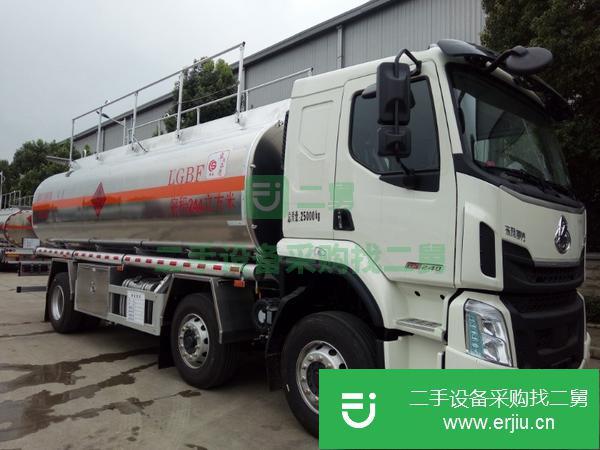 福建出售二手東風柳汽三軸24方鋁合金油罐車