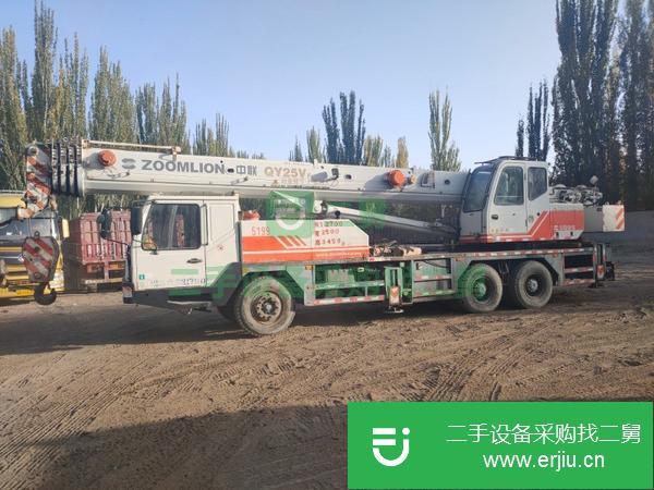 新疆出售二手中聯25V5汽車吊