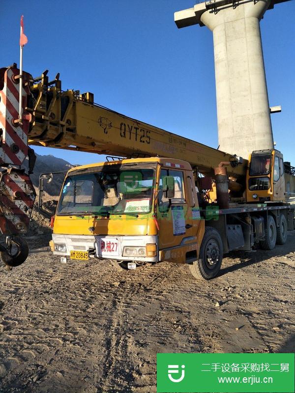 新疆出售二手長江吊車25噸，正常審車