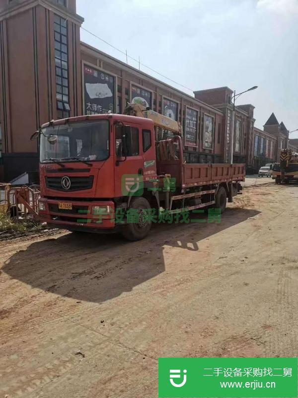湖北出售二手國(guó)五東風(fēng)特商吊車，玉柴180馬力