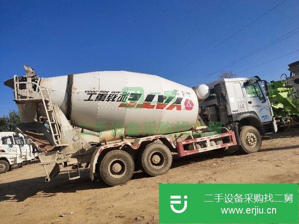 江西出售二手18年豪沃攪拌車大12方