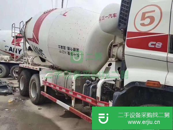 內(nèi)蒙古出售二手國(guó)五大12方三一攪拌車
