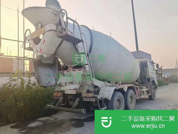 陜西出售二手豪沃國五亞特上裝攪拌車