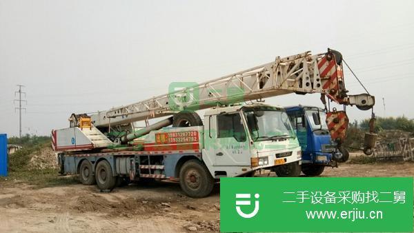 河北出售二手中聯重科25噸吊車