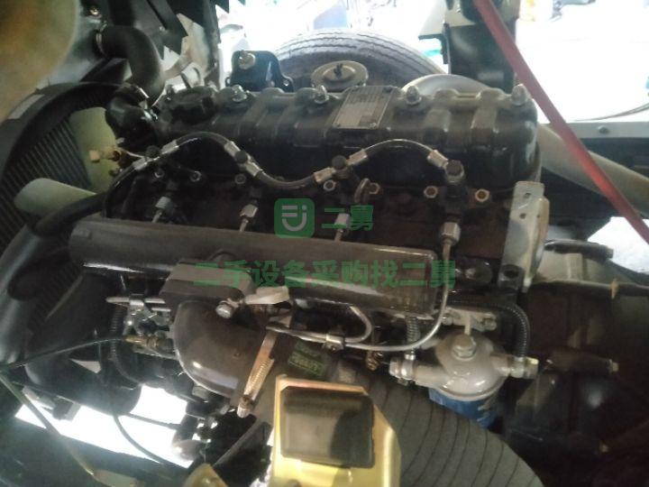 出售一臺灑水車供水車