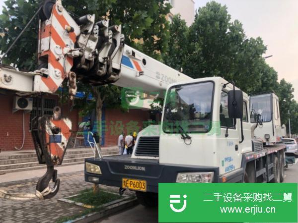 河南出售二手中聯吊車12噸