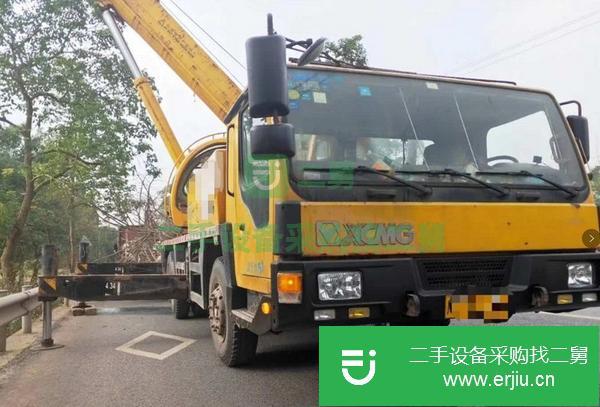 湖南出售二手徐工吊車，手續齊全，電腦空調都是好的