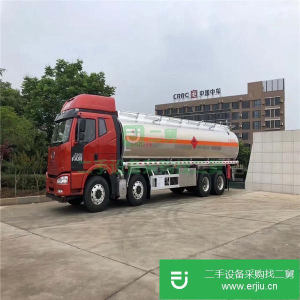 湖北出售二手解放前四后八油罐車包上戶