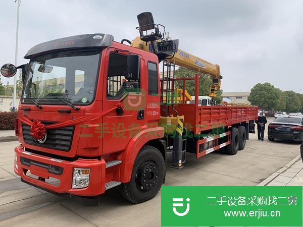 吉林出售二手東風國五隨車吊濰柴270馬力12噸貨箱8米5