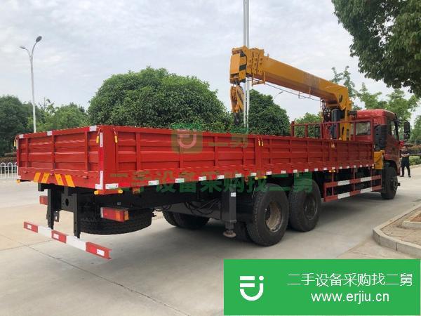 江蘇出售二手解放6.3噸130馬力隨車吊