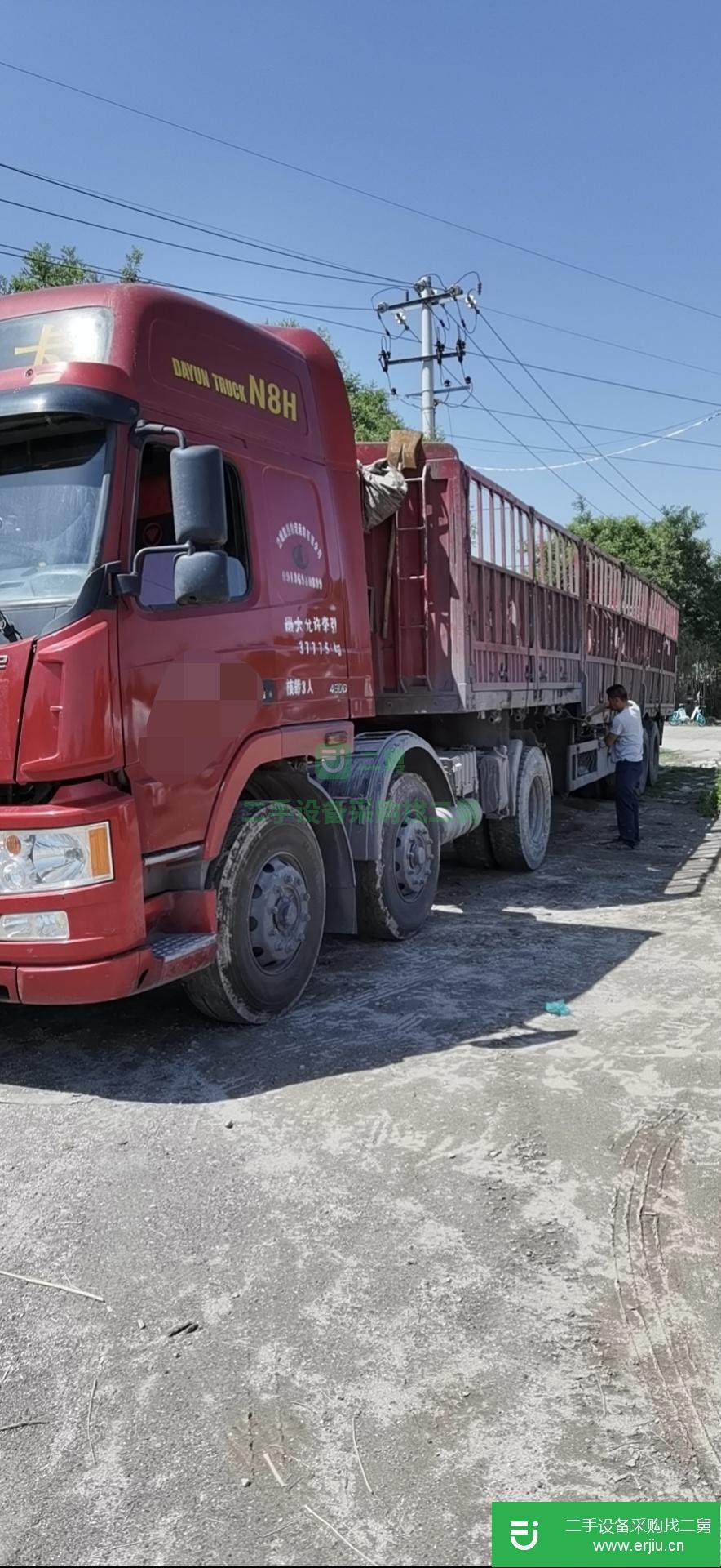 陜西出售二手大運(yùn)重卡430馬力半掛車