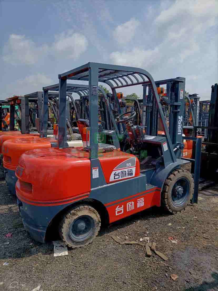 低價出售二手合力杭州H35叉車