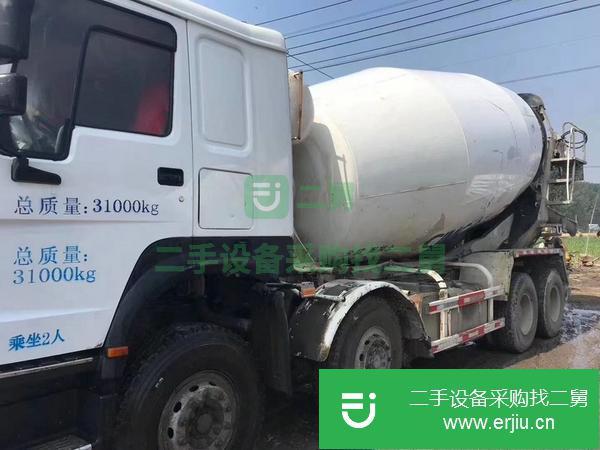 山東出售二手14年國四豪沃大18方混凝土攪拌車，支持提檔過戶分期付款