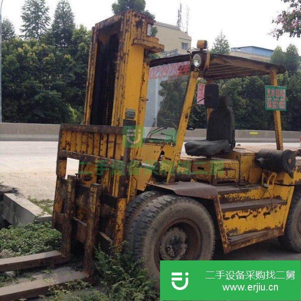 廣東出售二手大連5噸叉車朝柴6102發(fā)動機