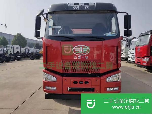 遼寧出售二手解放前四后八鋁合金油罐車