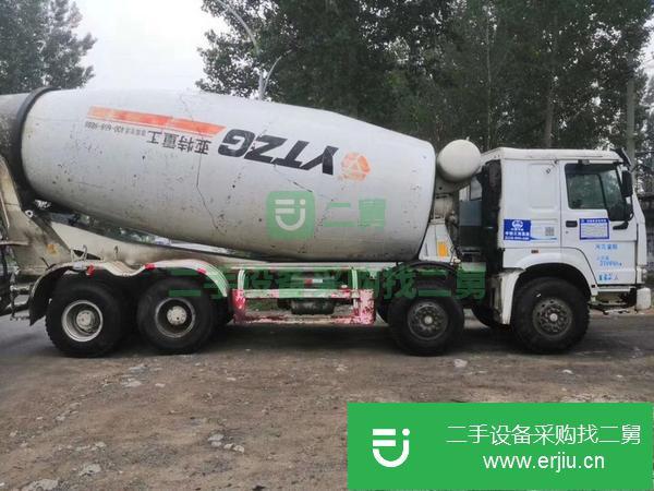 河南出售二手豪沃攪拌車20方。亞特上裝