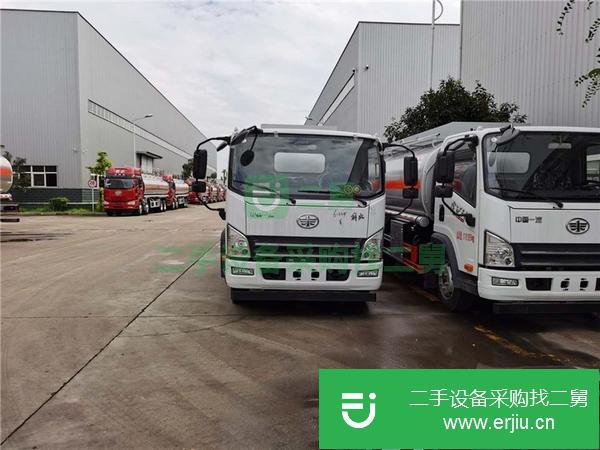 云南出售二手國(guó)五解放10噸油罐車
