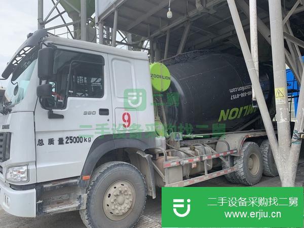 廣西出售二手大12方重汽豪沃攪拌車,中聯上裝