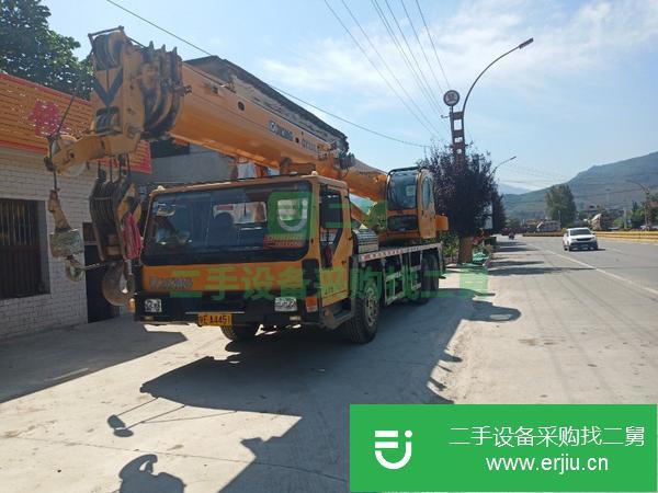 陜西出售二手徐工吊車，33米大臂,提檔過戶