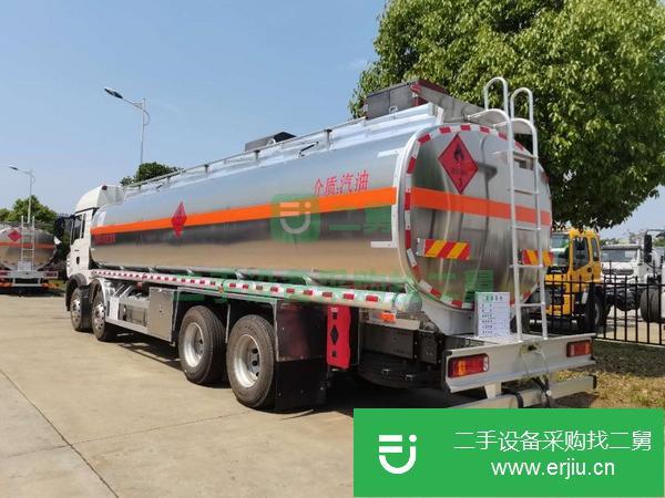 山西出售二手豪沃前四后八27噸油罐車手續(xù)齊全可分期