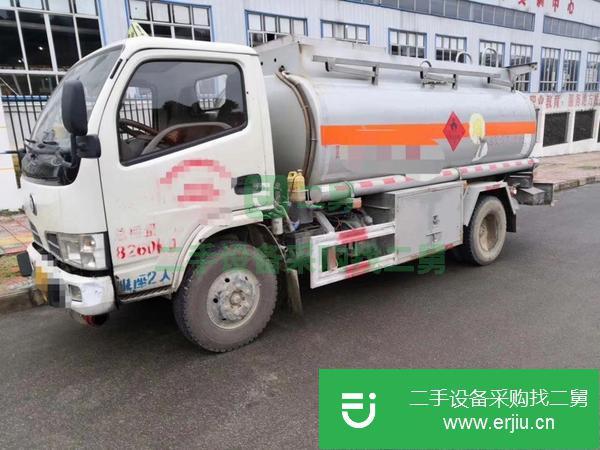 貴州出售二手東風5噸油罐車