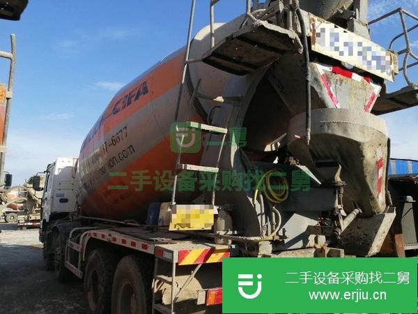廣西出售二手大15方豪沃攪拌車,中聯上裝,重汽375發動機