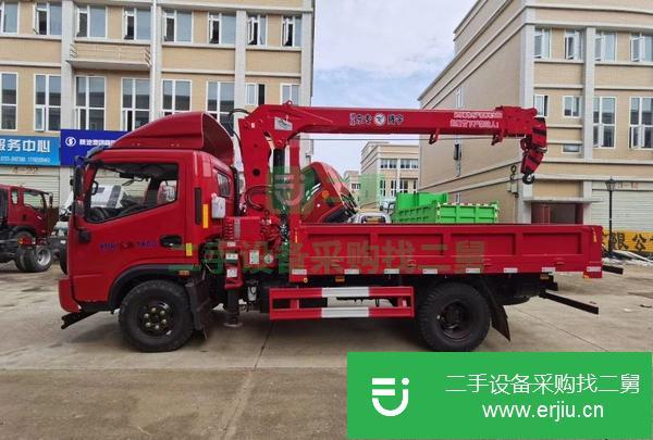 四川出售二手藍(lán)牌濰柴110馬力4噸隨車吊