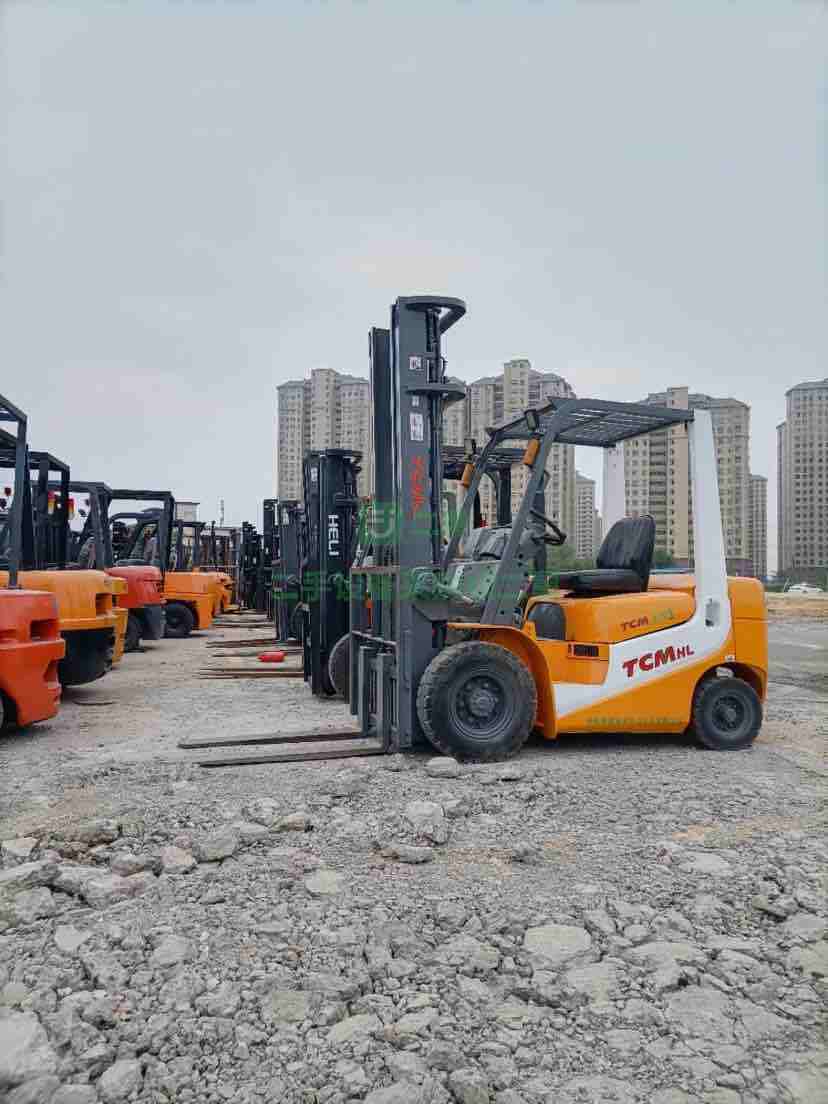 低價出售二手合力杭州h35叉車
