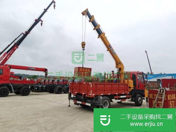 湖北出售二手藍牌吊車,云內130馬力,萬里揚5檔帶副變速