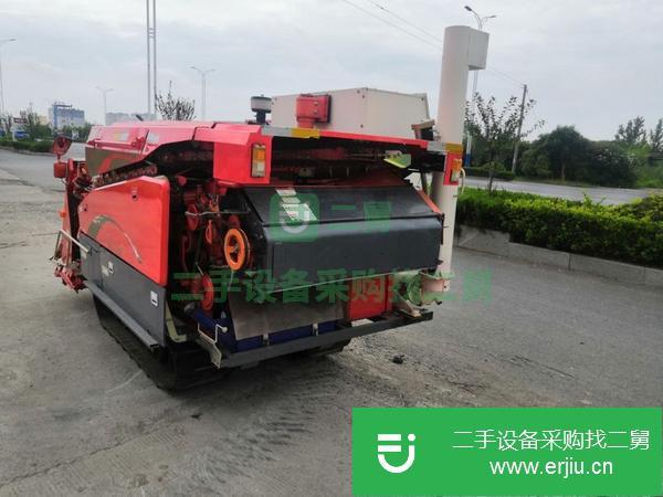 江蘇出售二手鐵牛半喂入聯(lián)合收割機(jī)