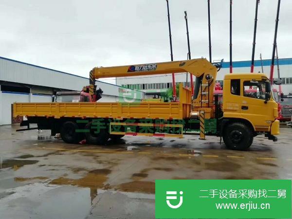 湖北出售二手東風吊車，上裝程力12噸4節U型臂雙聯泵高配置吊機