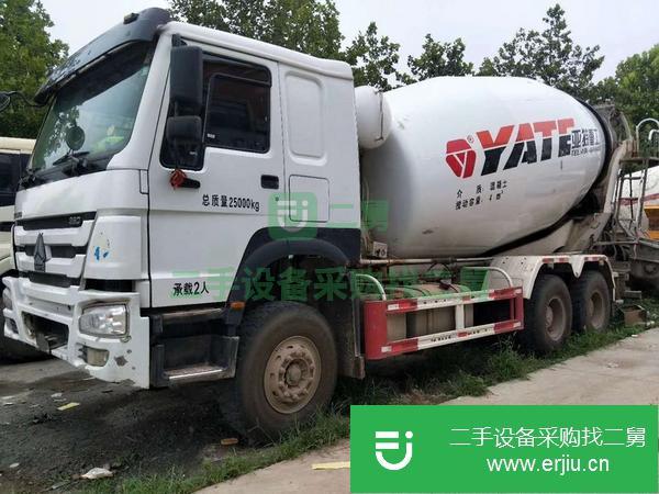 河南出售二手18年國五豪沃大14方攪拌車