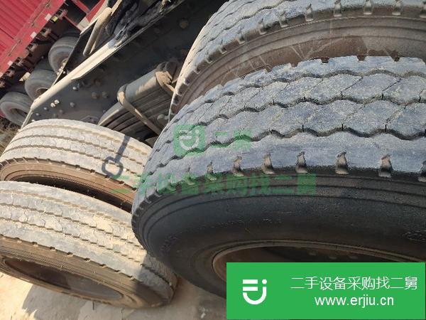 吉林出售二手420馬力雙驅解放牽引車，帶全保險，車況精品原車原版！