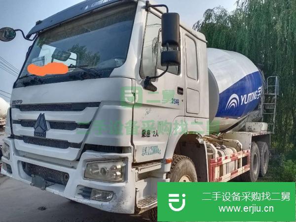 山東出售二手后八輪豪沃攪拌車  國四 大12方 380馬力