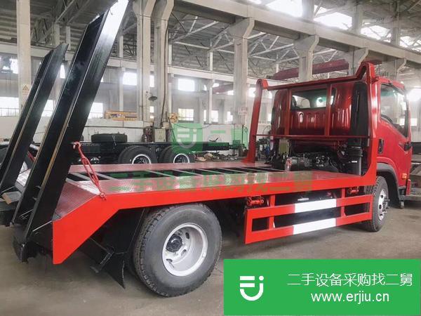 江西出售二手大運(yùn)藍(lán)牌挖機(jī)平板運(yùn)輸車