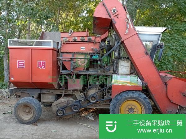 山東出售二手福田玉米收割機(jī)