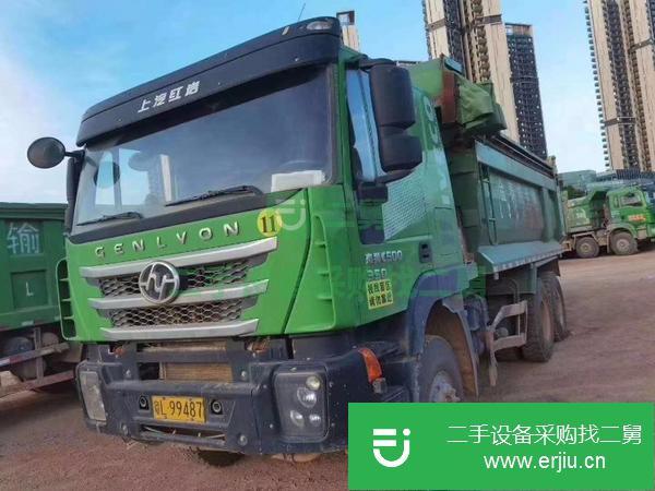 湖北出售二手紅巖杰獅自卸車,后八輪內(nèi)徑長5.8米高1米5綠色環(huán)保大箱,可辦理分期付款,精品車況