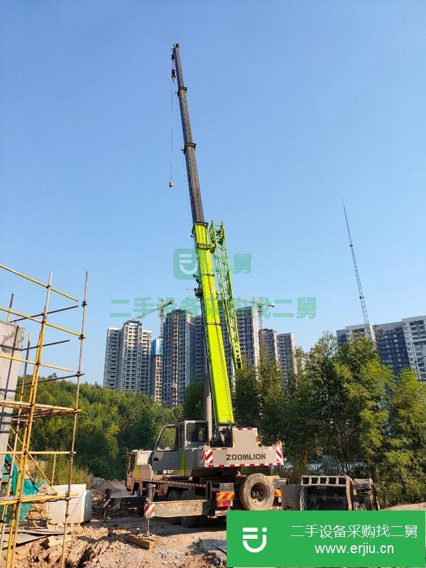 廣東出售二手中聯吊車25噸四節臂，手續齊全無事故