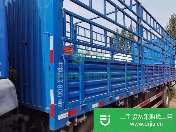 內蒙古出售二手17年6月國四解放新悍威,220馬力前四后四8.6米貨車