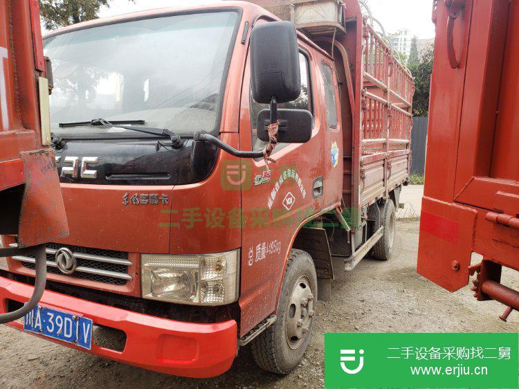 四川出售二手東風(fēng)多利卡90馬力貨車