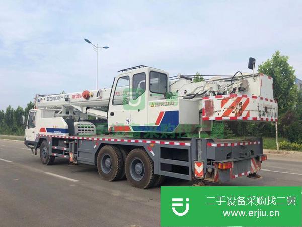 河南出售二手中聯吊車車況非常好原車原版