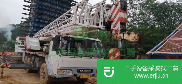 廣東出售二手中聯(lián)20噸國(guó)三吊車原車油漆電腦空調(diào)都是好的