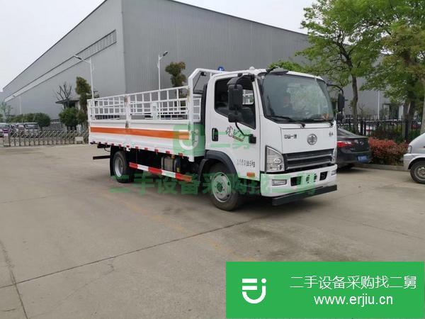 云南出售二手危險品廂式運輸車
