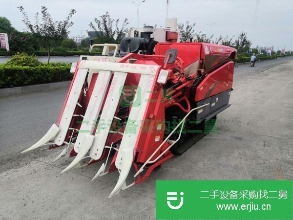 江蘇出售二手鐵牛半喂入聯(lián)合收割機(jī)