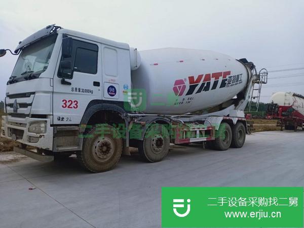 山西出售二手豪沃攪拌車，大12方！