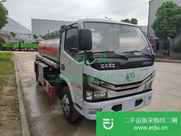 廣東出售二手東風多利卡5噸油罐車