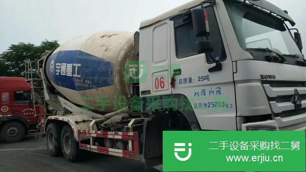 河南出售二攪拌車15年5月國四大17方可提檔可分期