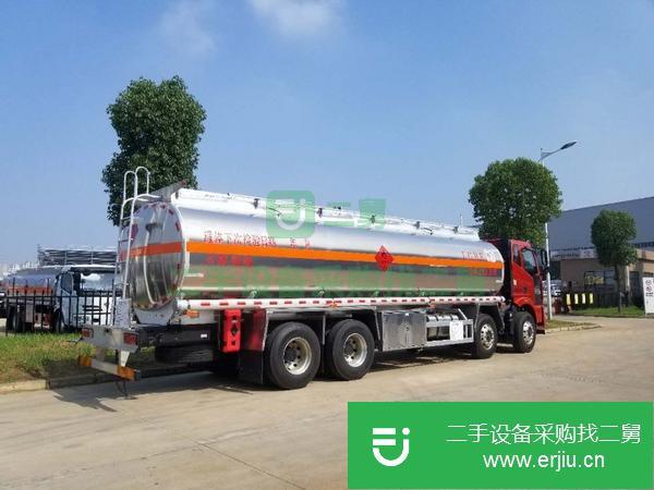 云南出售二手楚勝前四后八鋁合金油罐車