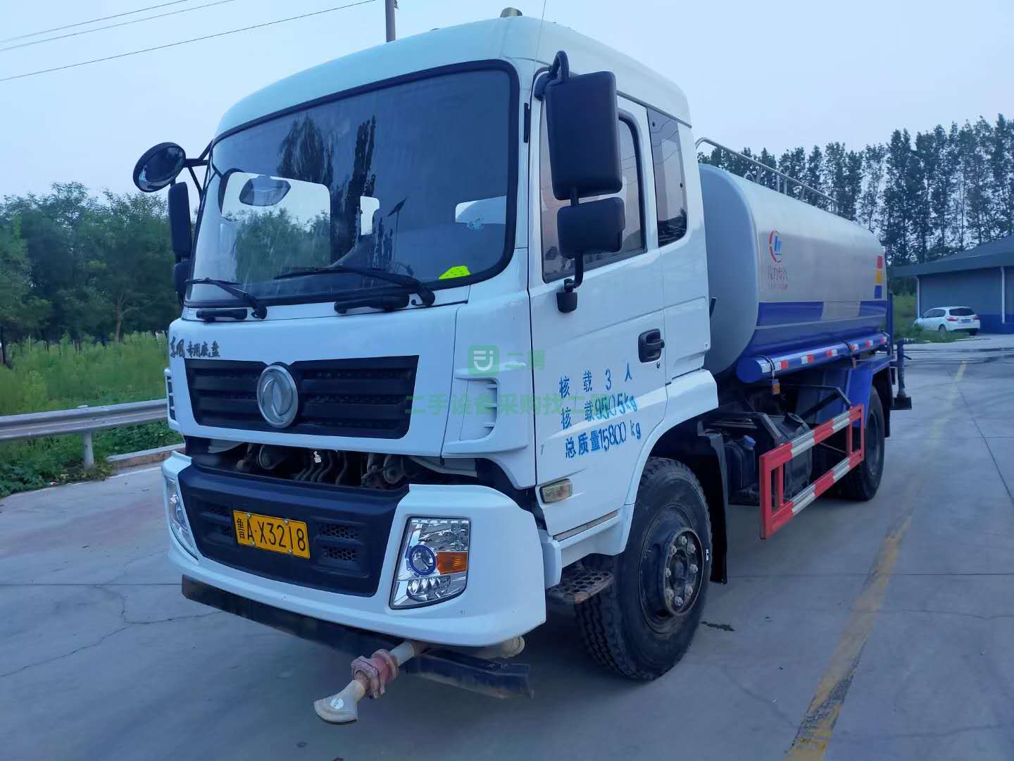 出售一臺東風灑水車，國五排放量
