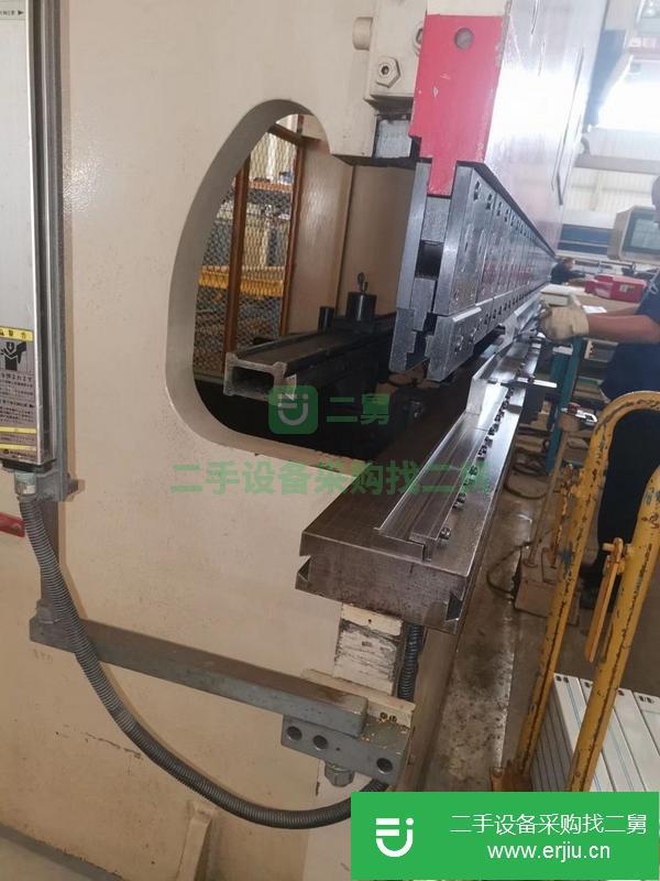 江蘇出售二手春田250/4000折彎機